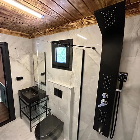 Tuva Chalet Camlihemsin