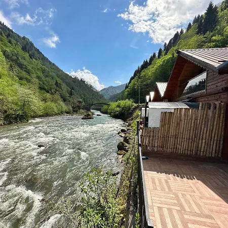 Tuva Chalet Camlihemsin